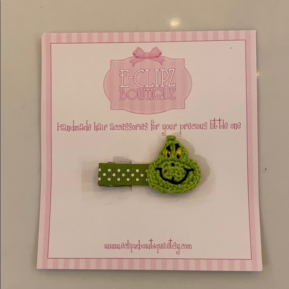COPY - New handmade crochet Grinch hair clip